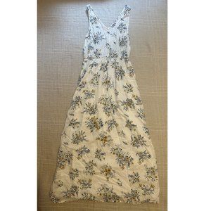 Floral maxi dress with pockets